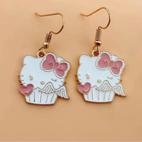 Hello Kitty angel earrings - Picture 2 of 2